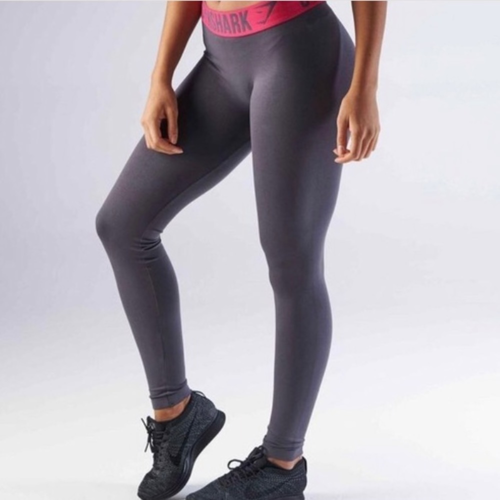 Gymshark Fit Leggings Charcoal and Pink Size Small